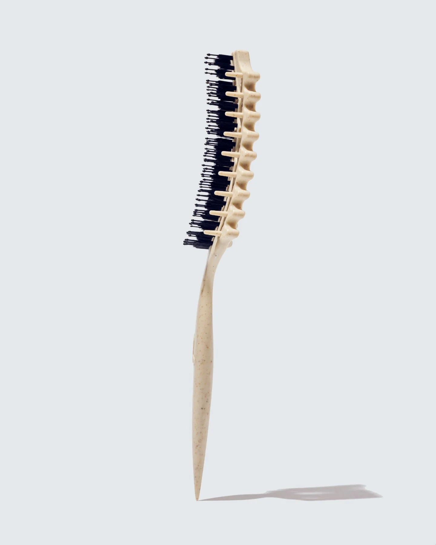 Edge-Lift Curl Defining Brush, White - Image 9