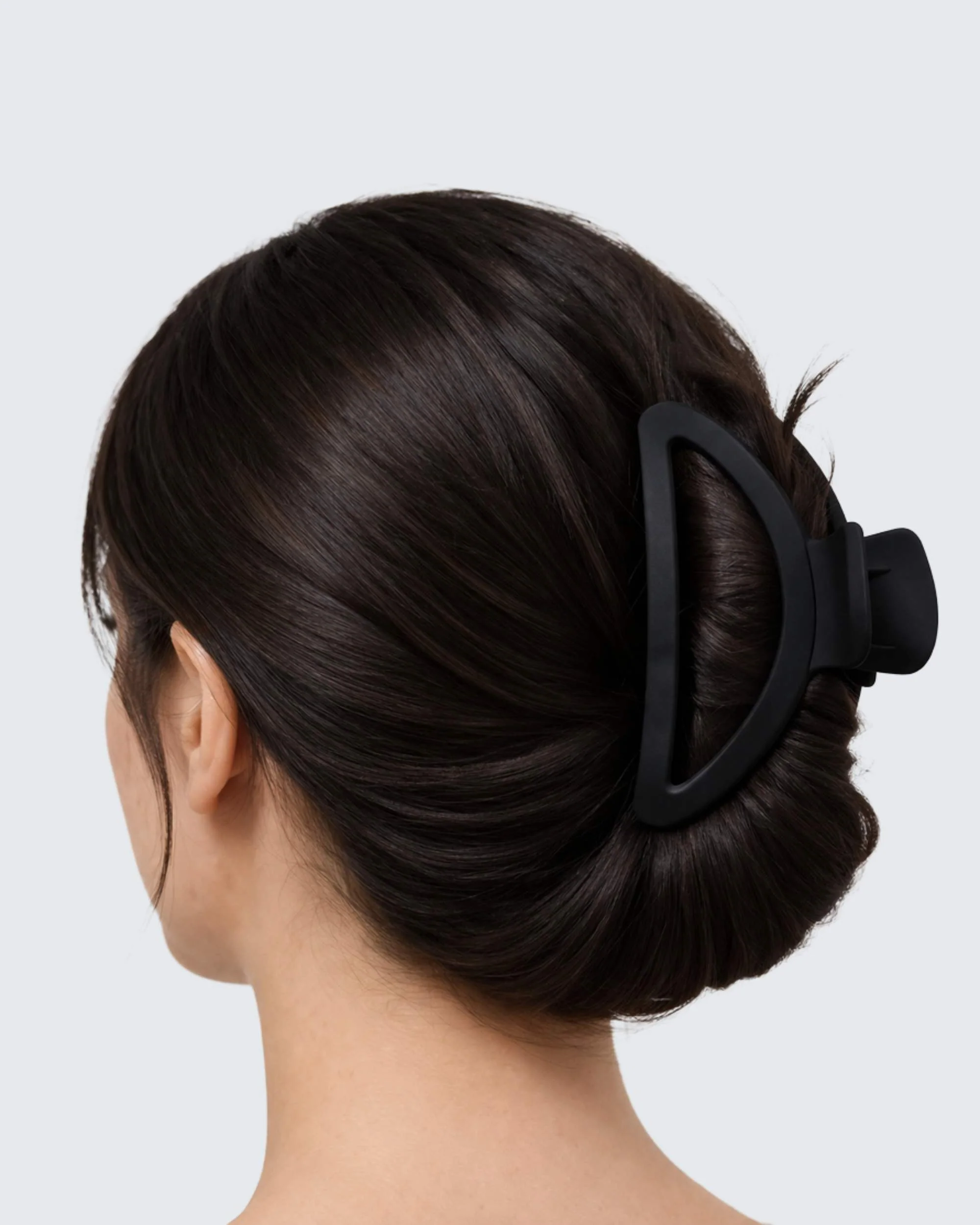 Medium Claw Hair Clips, 3-Pack, Black - Image 5